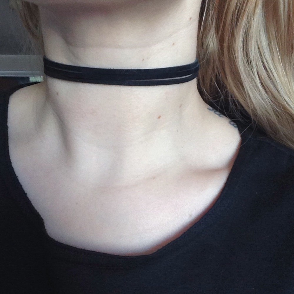 Three Strand Choker - Picture 2 of 2